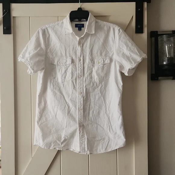 apt 9 white dress shirt Men's dress shirt Apt 9 Neck Size 17-17.5 Sleeve